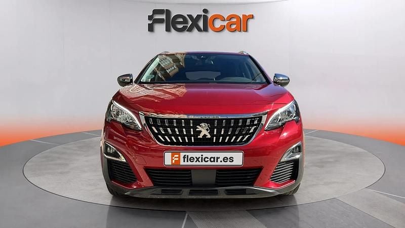 Usado Peugeot 3008 Style 131 CV (96 kW) 2020 Rojo Monovolumen