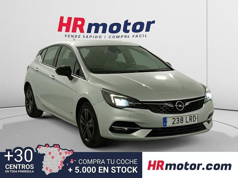 Gris Usado 2021 Opel Astra Design & Tech Berlina | 12.790 € (Un poco caro) - Imagen 1/4