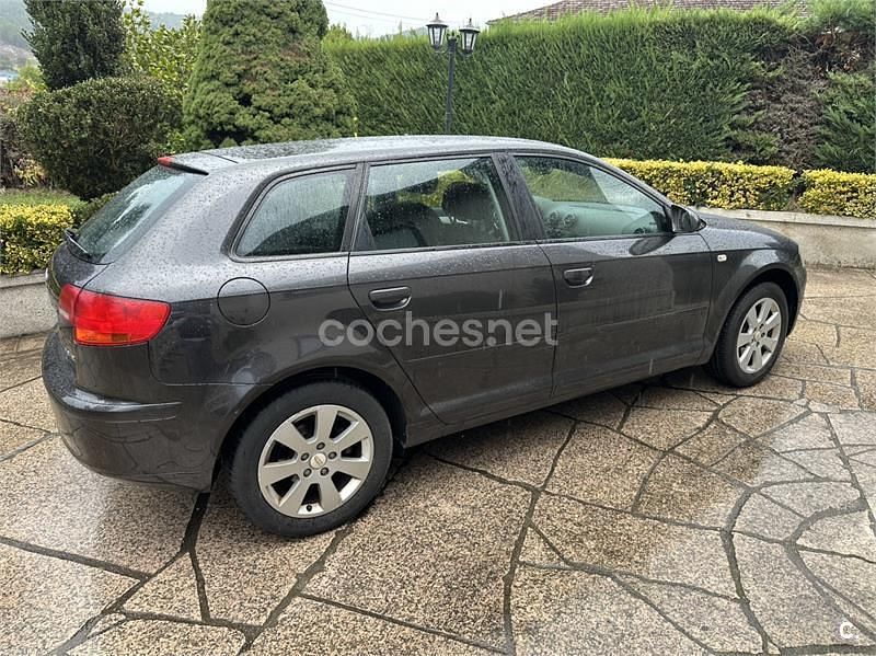 Negro Usado 2006 Audi A3 Sportback Attraction Berlina | 4500 € (Un poco caro) - Imagen 1/4