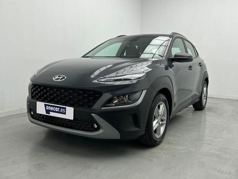 Usado Hyundai Kona 120 CV (88 kW) 2023 Gris SUV