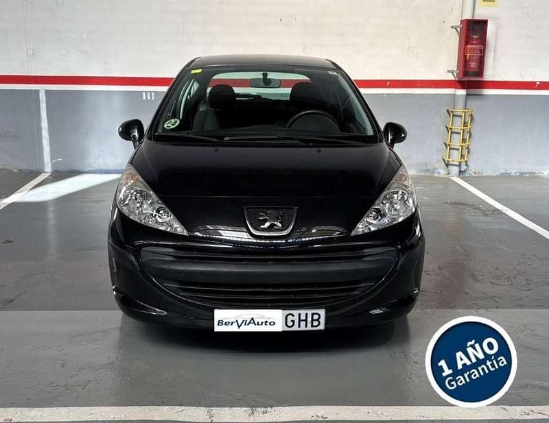 Negro Usado 2008 Peugeot 207 Utilitario | 4750 € (Buen precio) - Imagen 1/4