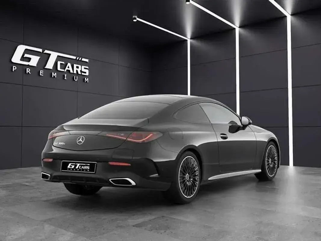 Usado Mercedes E300 AMG 313 CV (230 kW) 2025 Negro Berlina