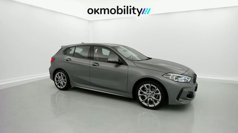 Usado BMW 118 M Sport 136 CV (100 kW) 2024 Skyscraper grau Utilitario