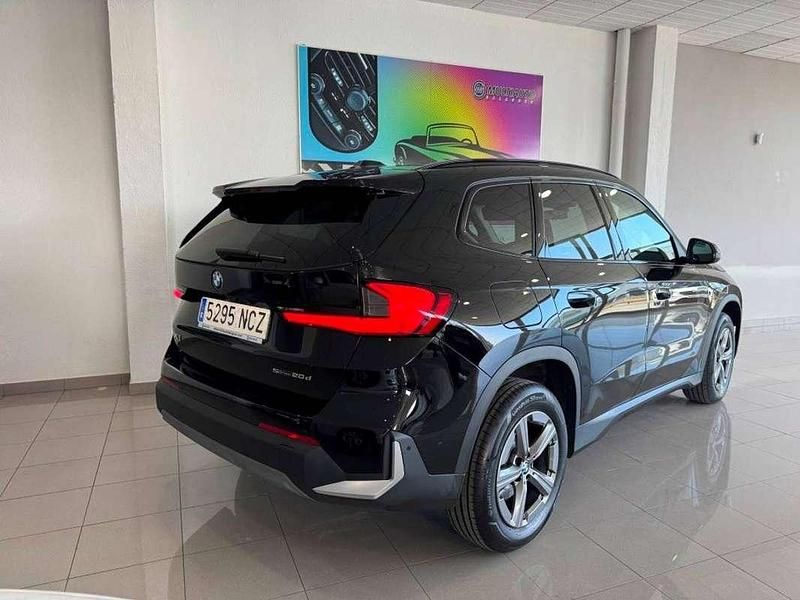 Usado BMW X1 Comfort Edition 163 CV (119 kW) 2025 Negro SUV