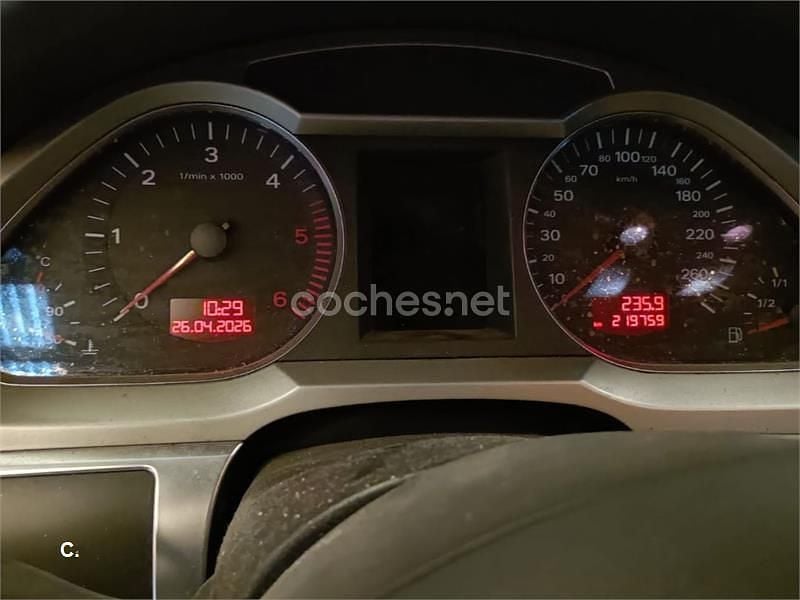 Usado Audi A6 140 CV (102 kW) 2006 Azul Berlina