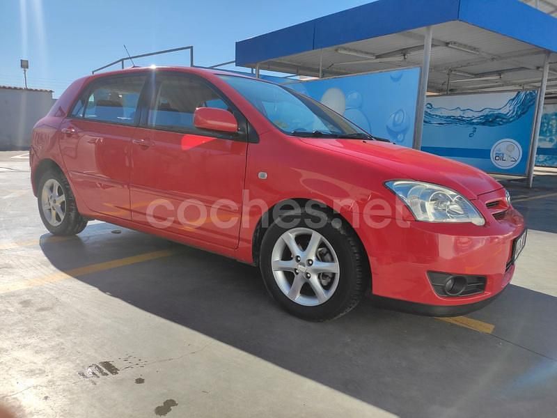 Rojo Usado 2005 Toyota Corolla Terra Berlina | 3900 € (Precio justo) - Imagen 1/4