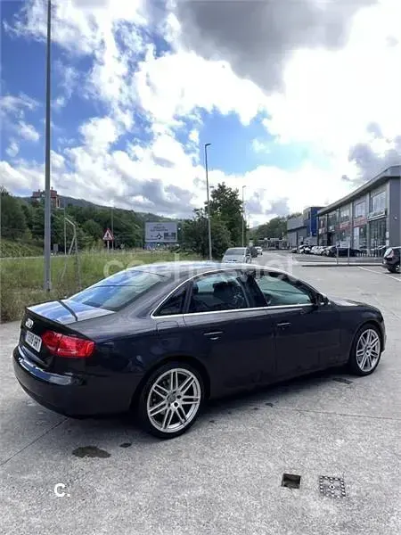 Usado Audi A4 143 CV (105 kW) 2009 Negro Berlina