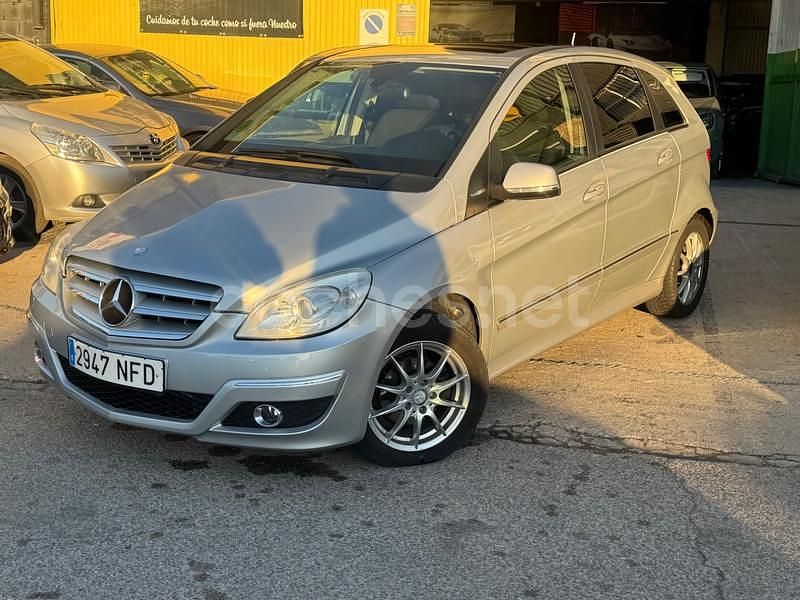 Usado Mercedes B150 95 CV (69 kW) 2009 Gris / plata Monovolumen