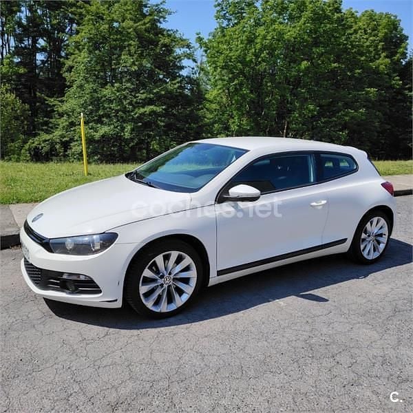 Blanco Usado 2010 VW Scirocco Coupe | 7500 € (Precio justo) - Imagen 1/4