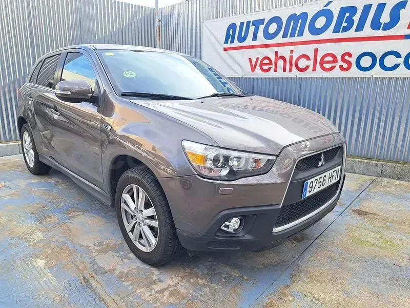 Usado Mitsubishi ASX Motion 116 CV (85 kW) 2011 Marrón SUV