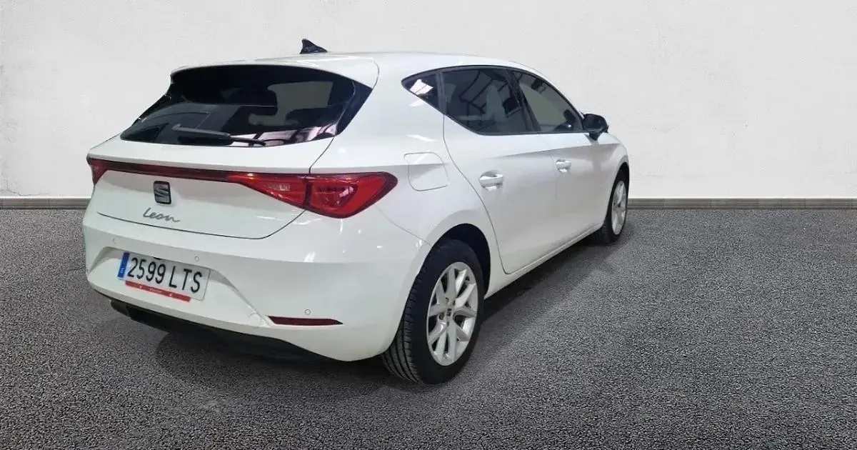 Usado Seat Leon Style 115 CV (84 kW) 2021
