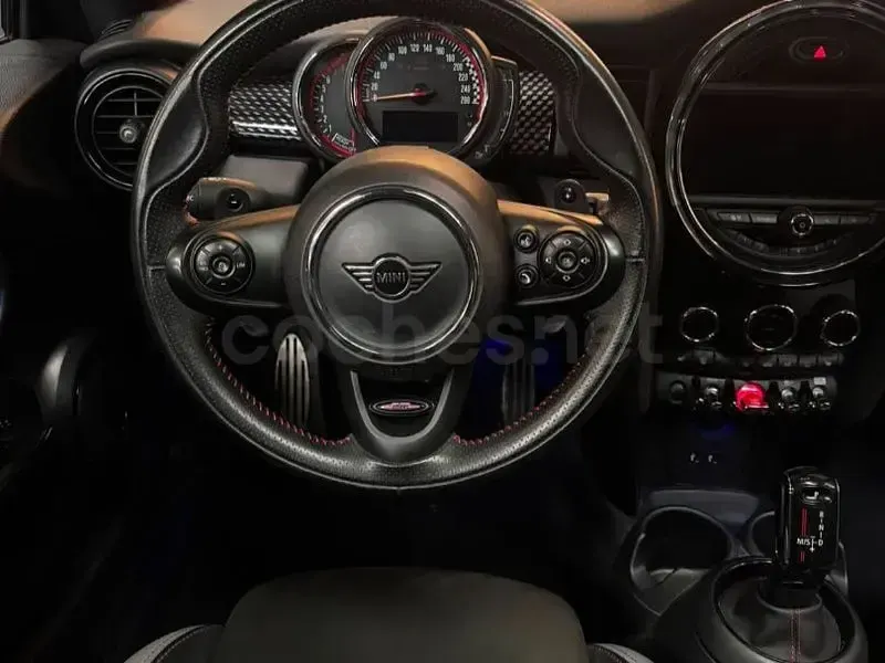 Usado Mini John Cooper Works 231 CV (169 kW) 2020 Gris / plata Utilitario