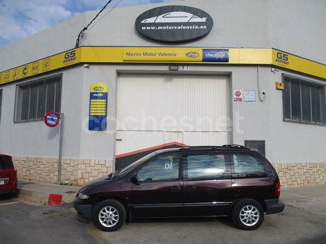 Granate Usado 1998 Chrysler Voyager Monovolumen | 2800 € - Imagen 1/4