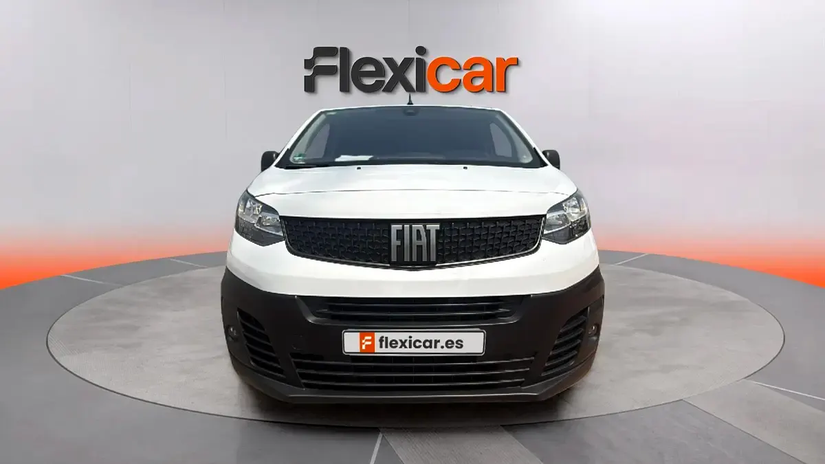 Usado Fiat Scudo Lounge 120 CV (88 kW) 2022 Blanco Van