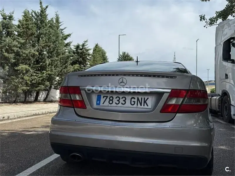 Usado Mercedes CLC220 150 CV (110 kW) 2009 Gris / plata Coupe