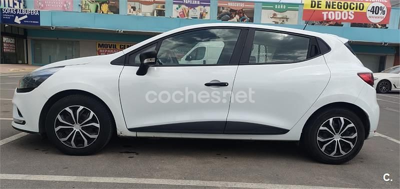 Usado Renault Clio IV Life 75 CV (55 kW) 2018 Blanco Berlina