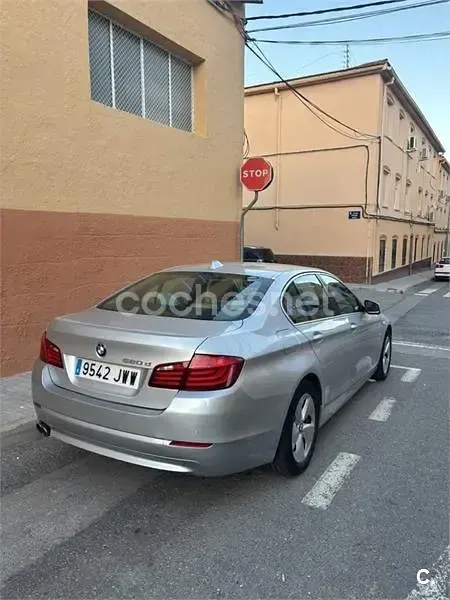 Usado BMW 520 Efficient Dynamics 184 CV (135 kW) 2012 Gris / plata Berlina