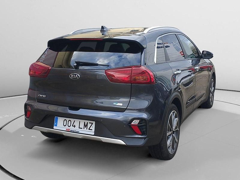 Usado Kia Niro 141 CV (103 kW) 2017 Gris SUV