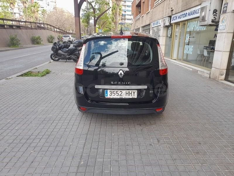 Usado Renault Grand Scénic III Dynamique 110 CV (80 kW) 2012 Negro Monovolumen