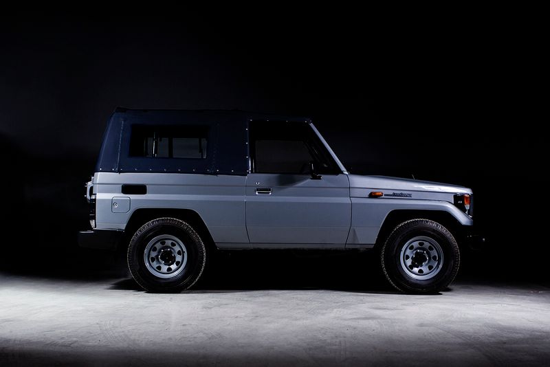 Usado Toyota Land Cruiser 114 CV (83 kW) 1991 Gris SUV