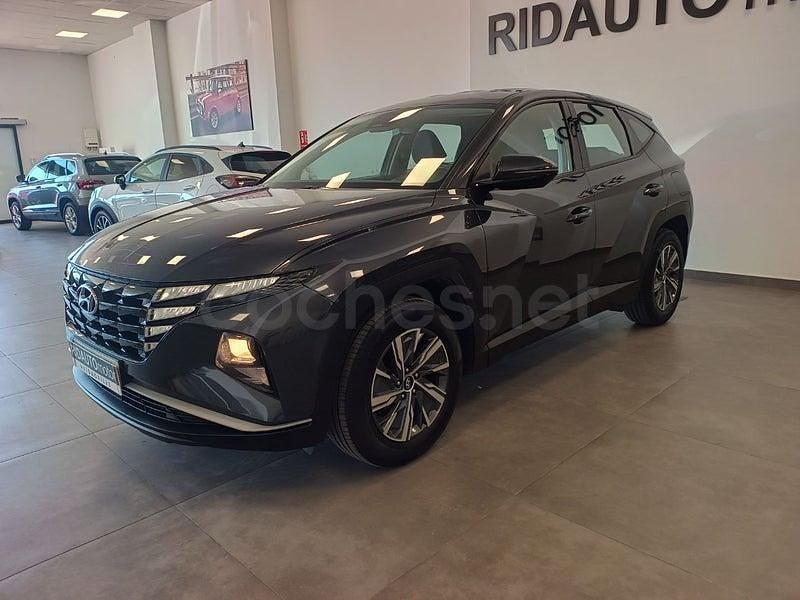 Usado Hyundai Tucson 150 CV (110 kW) 2022 Gris / plata SUV