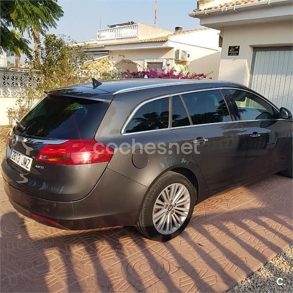 Gris / plata Usado 2011 Opel Insignia Cosmo Familiar | 5500 € (Precio justo) - Imagen 1/4