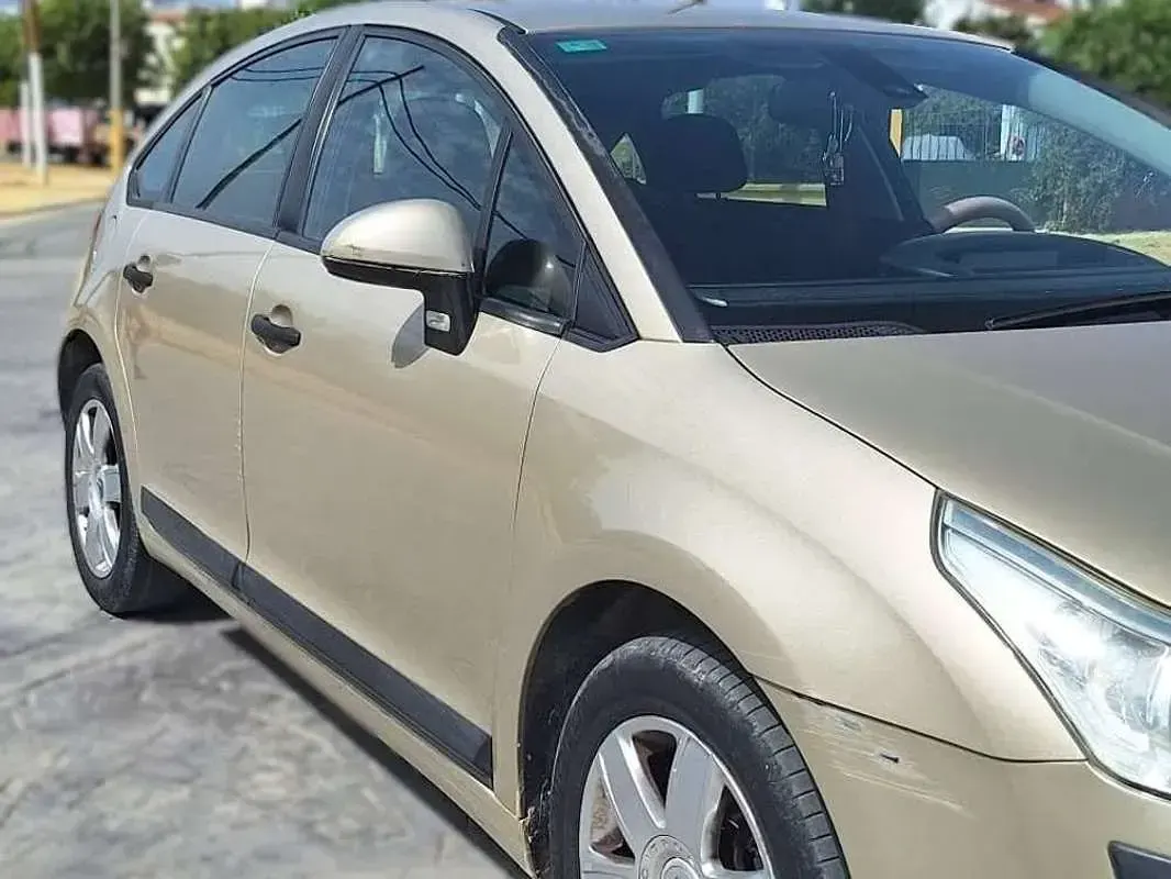Usado Citroën C4 Exclusive 109 CV (80 kW) 2008 Amarillo Berlina