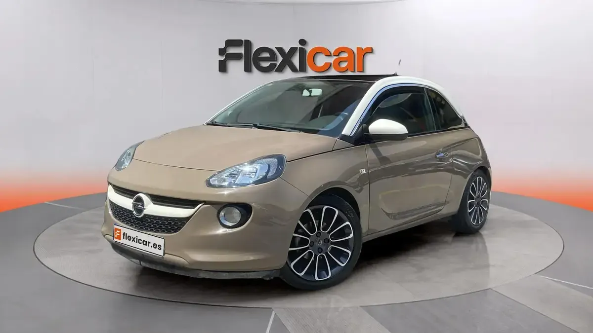 Usado Opel Adam Glam 101 CV (74 kW) 2017 Marrón Utilitario