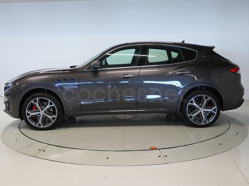 Usado Maserati Levante GT 330 CV (242 kW) 2023 Gris / plata SUV