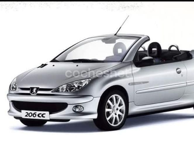 Gris / plata Usado 2005 Peugeot 206 CC Descapotable | 3300 € - Imagen 1/4