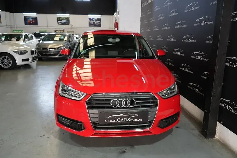 Usado Audi A1 Design 90 CV (66 kW) 2015 Rojo Utilitario