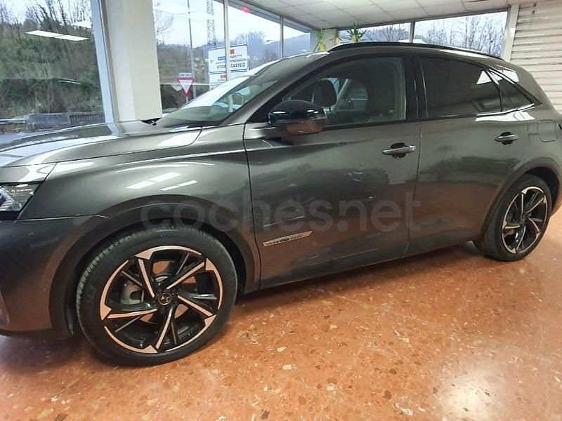 Usado DS Automobiles DS7 Crossback 300 CV (220 kW) 2022 Gris / plata SUV