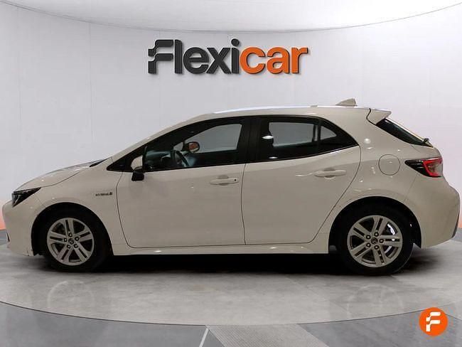 Usado Toyota Corolla Active 122 CV (89 kW) 2020 Blanco Berlina