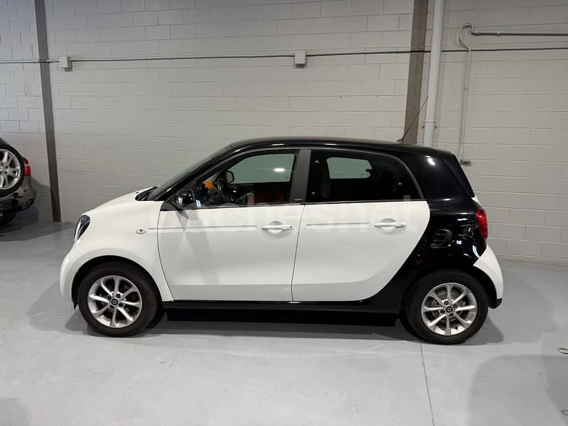 Usado Smart ForFour Passion 90 CV (66 kW) 2017 Blanco Utilitario