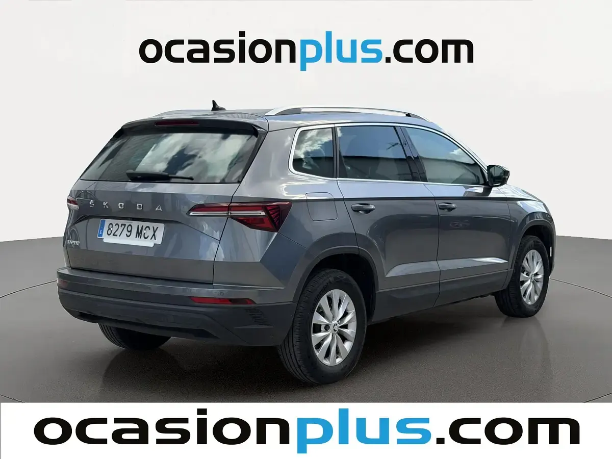 Usado Skoda Karoq Ambition 150 CV (110 kW) 2022 Gris SUV