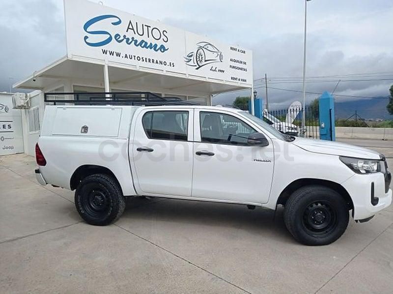 Usado Toyota HiLux 150 CV (110 kW) 2021 Blanco Pickup/Camioneta