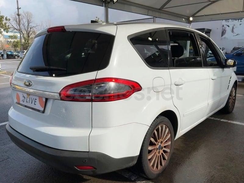 Usado Ford S-MAX Trend 140 CV (102 kW) 2015 Blanco Monovolumen