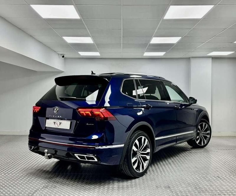 Usado VW Tiguan Allspace Sportline 200 CV (147 kW) 2021 Azul SUV