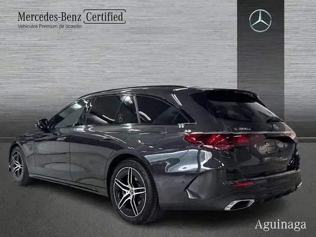 Usado Mercedes E300 313 CV (230 kW) 2026 Gris grafito