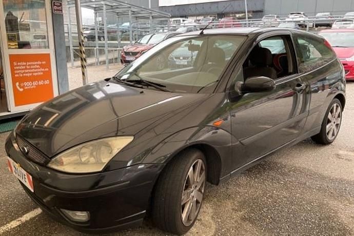 Używany Ford Focus 115 KM (84 kW) 2003 Hatchback