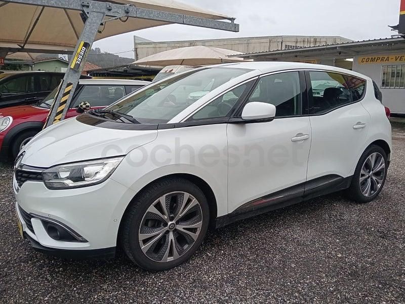 Usado Renault Scénic IV Zen 130 CV (95 kW) 2017 Blanco Monovolumen