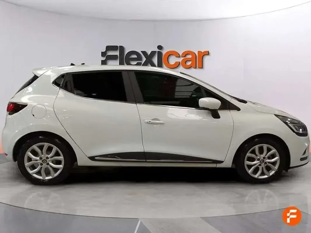 Usado Renault Clio IV LIMITED 90 CV (66 kW) 2019 Blanco Berlina