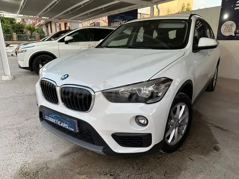Usado BMW X1 Comfort Edition 192 CV (141 kW) 2018 Blanco SUV