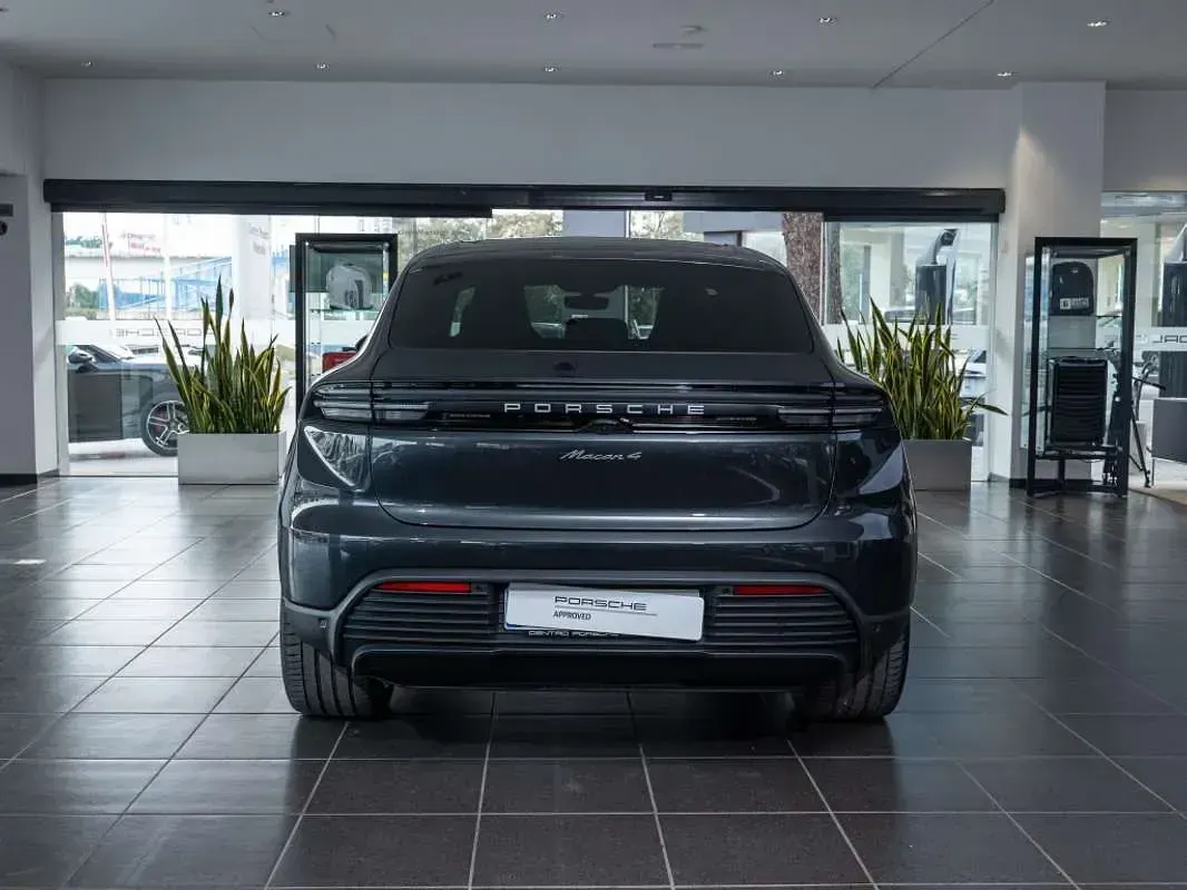 Nuevo Porsche Macan 300 kW (408 CV) 2026 Gris SUV