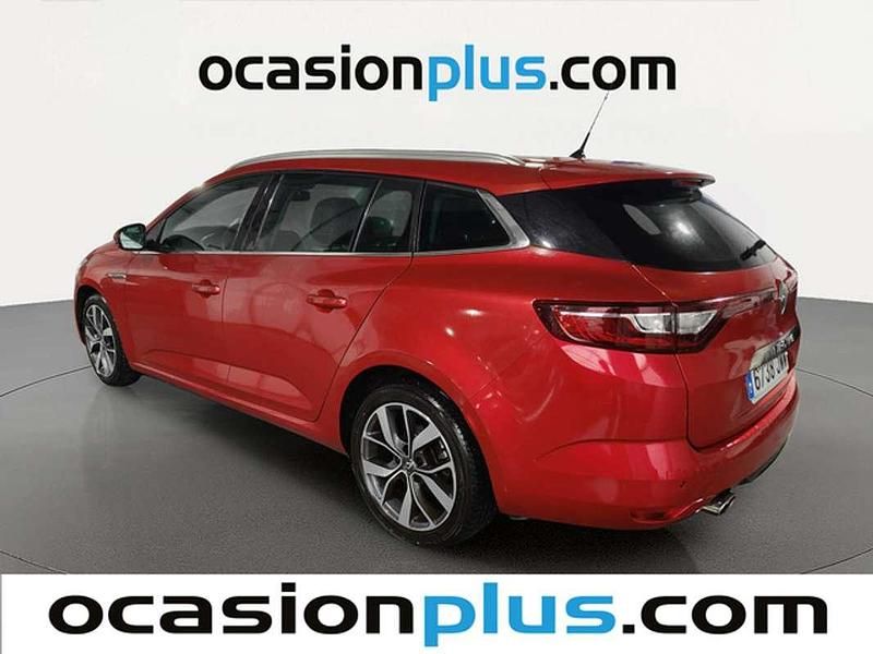 Usado Renault Mégane GrandTour Bose Edition 132 CV (97 kW) 2017 Rojo Familiar