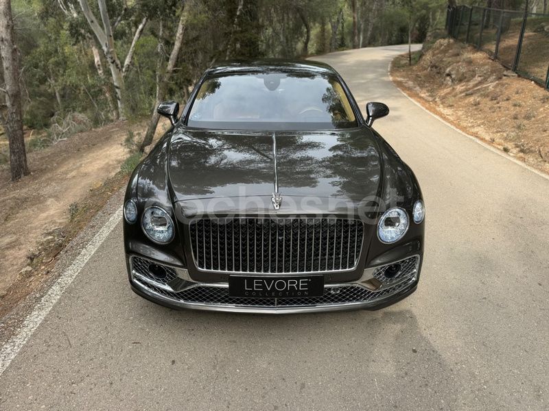 Gris / plata Usado 2023 Bentley Flying Spur Berlina | 239.000 € - Imagen 1/4