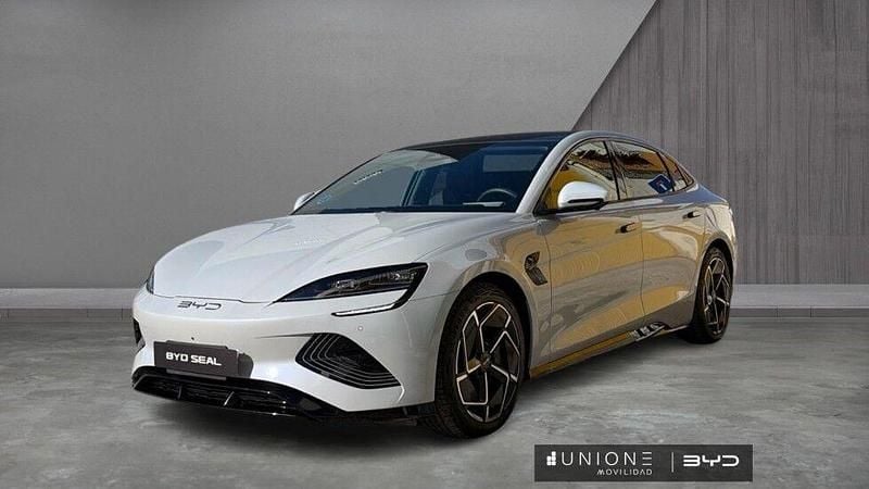 Usado BYD Seal 389 kW (530 CV) 2025 Gris Berlina