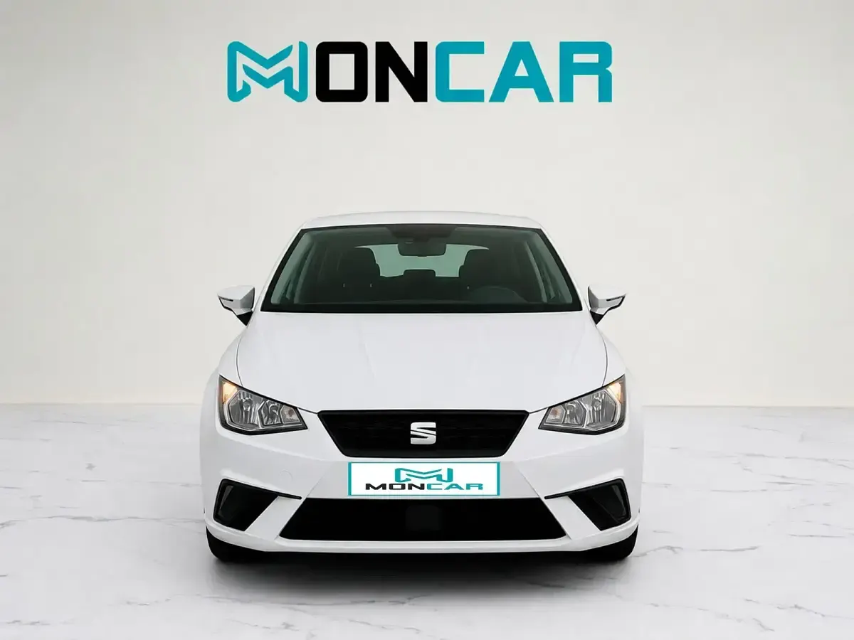 Usado Seat Ibiza Style 110 CV (80 kW) 2021 Blanco Utilitario