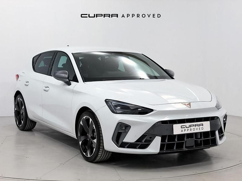 Usado Cupra Leon 150 CV (110 kW) 2024 Blanco