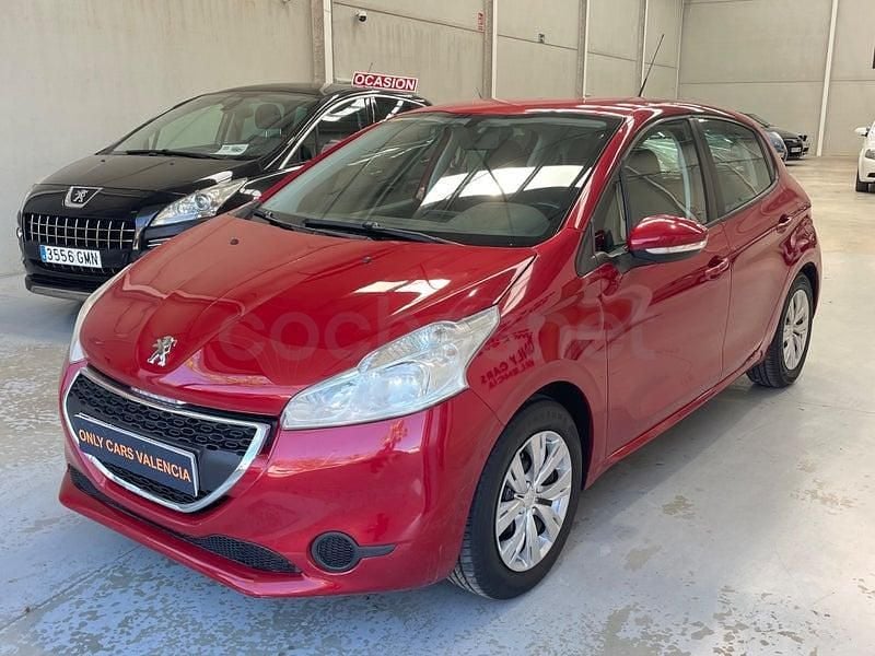 Begagnad Peugeot 208 Active 68 HK (50 kW) 2014 Röd Halvkombi